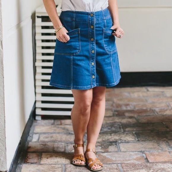 Boden Dresses & Skirts - Boden Blue Button Through Denim Skirt, Size 6